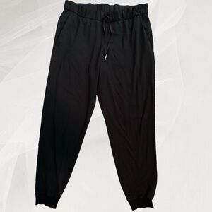 EUC! Lululemon On The Fly Jogger, Luxtreme, black size 10